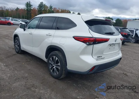 2021 Toyota Highlander Xle из США, поврежденный, VIN 5TDGZRBH7MS127438